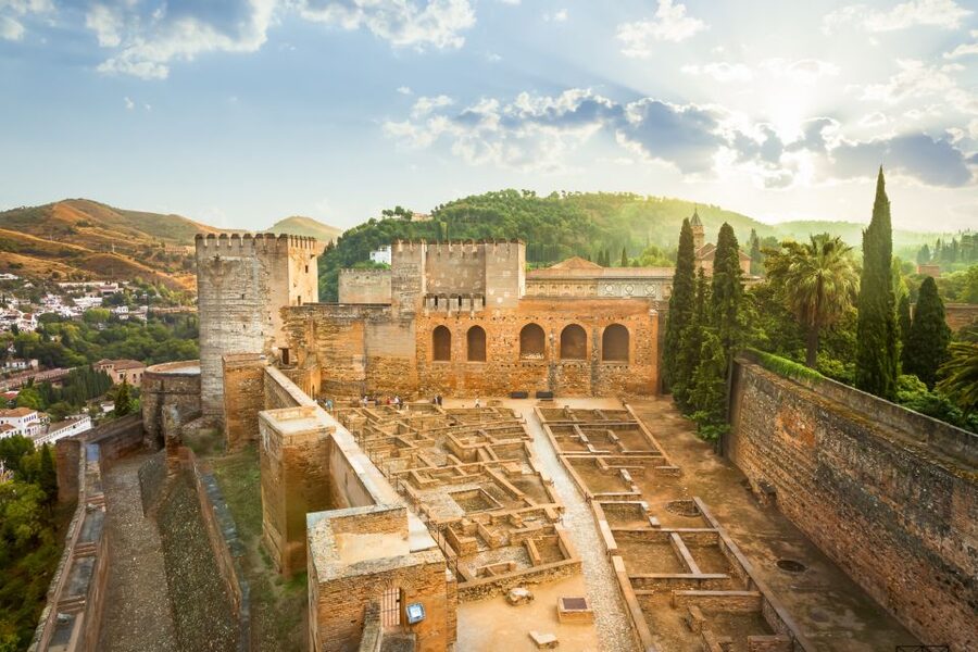 Granada: Alhambra, Nasrid, and Generalife Private Tour - Who should book this tour, and who might choose differently