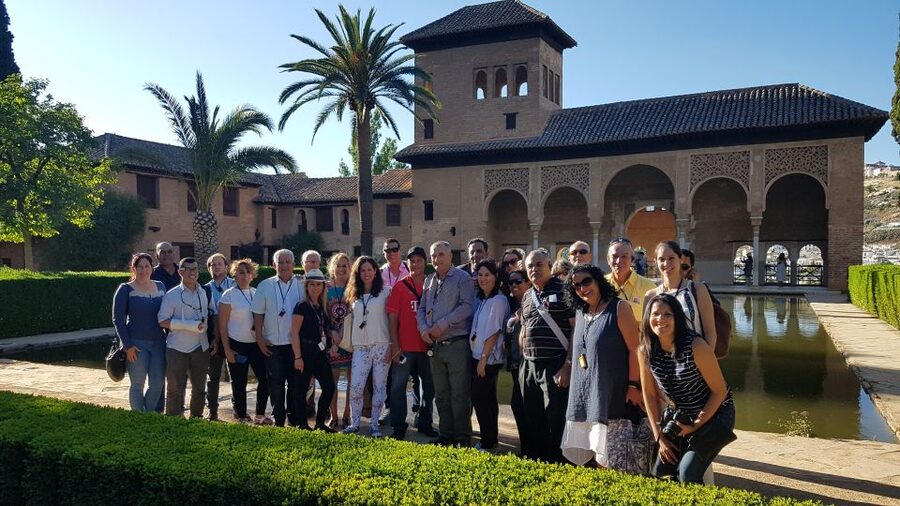 Granada: Alhambra, Nasrid Palaces, & Generalife Guided Tour - Generalife gardens: where you slow down, then learn what you are seeing