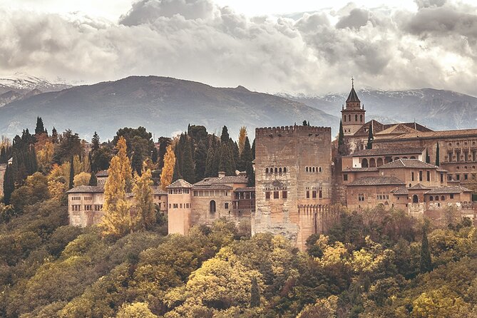 Granada: Alhambra tickets and other attractions - Royal Chapel and Granada Cathedral: the mosque story and the Catholic Monarchs connection