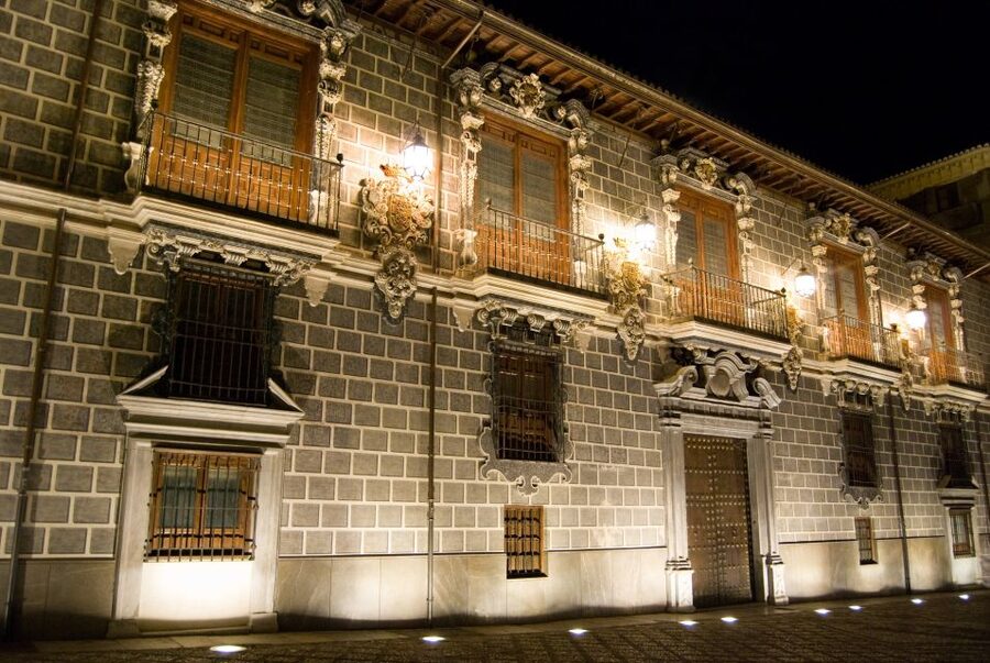 Granada: Cathedral and Royal Chapel Guided Tour with Tickets - Key highlights worth your attention