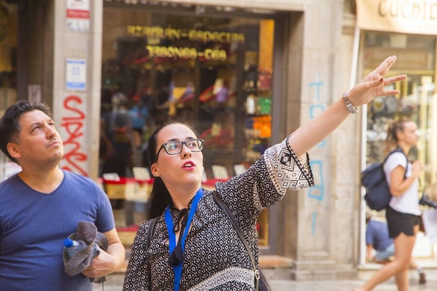 Granada: Cathedral Guided Walking Tour - Stepping into the white interior and noticing what most people miss