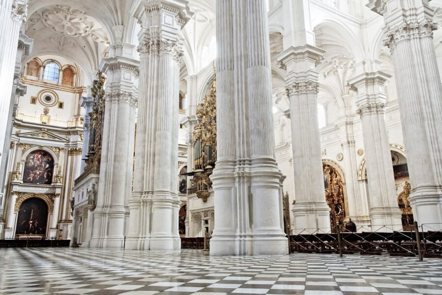 Granada: Cathedral & Royal Chapel Skip the Line Tour - Why the guides matter here, based on what worked for me