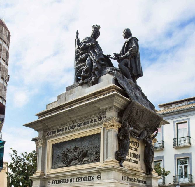 Granada: City Center, Cathedral, Capilla Tour - Where this Cathedral and Capilla Real tour shines in 2.5 hours