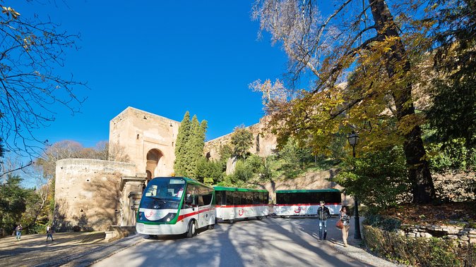 Granada City Tour Hop-On Hop-Off Train - Audio Guide, Earphones, and How to Hear Everything