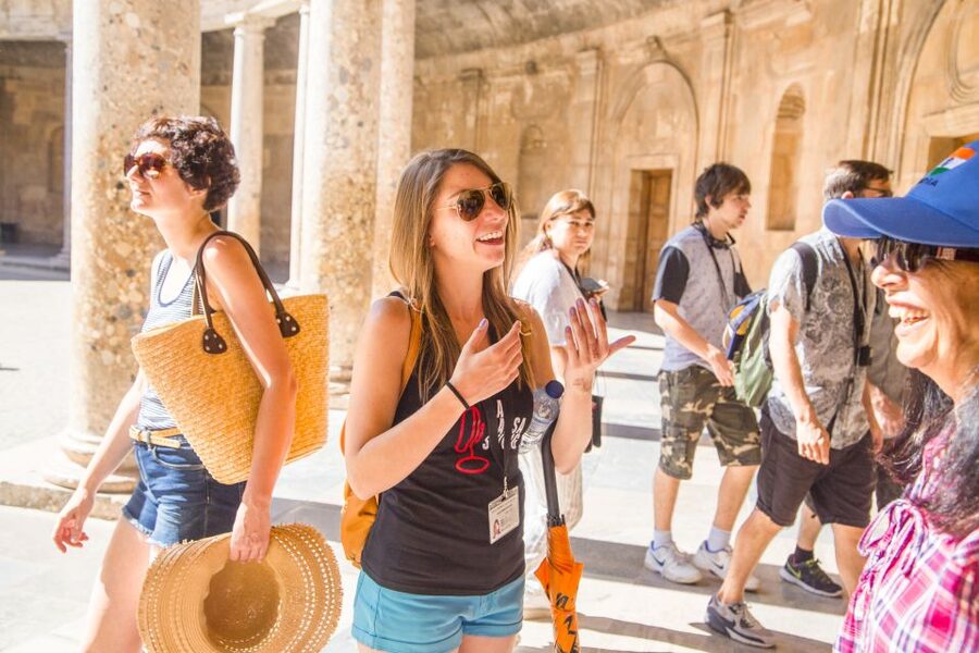 Granada: Combo Alhambra, Albaicín, and Sacromonte Tour - Key highlights before you go