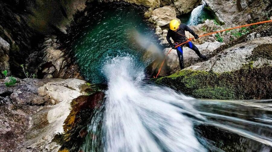 Granada: Family Canyoning in Río Verde - Family canyoning in Río Verde: what the day feels like