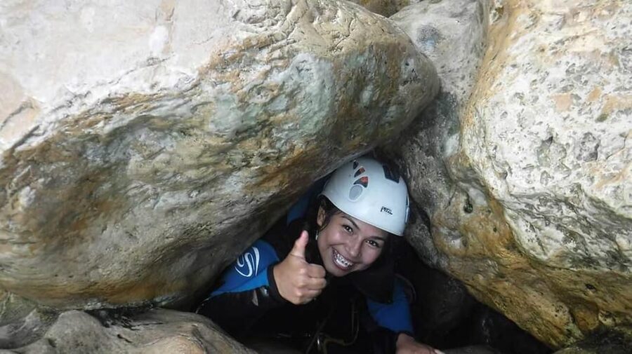 Granada: Family Canyoning in Río Verde - Jumps, glides, and rappels, with options for different comfort levels
