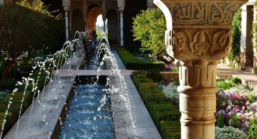Granada: Fast-Track Alhambra & Nasrid Palaces Guided Tour - Tickets, passport rules, and what to bring so you do not get stuck