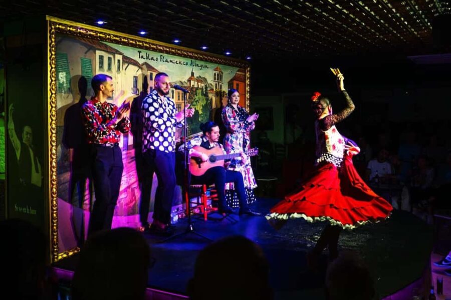 Granada: Flamenco Show at Tablao Flamenco Albayzín - How reviews match the experience: the views, the atmosphere, the artists