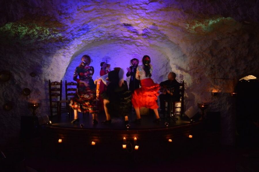 Granada: Flamenco Show at Templo del Flamenco with Drink - Is It Worth the $35 Price? Value Compared to Other Flamenco Nights