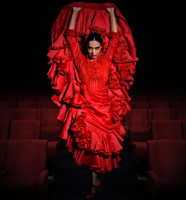 Granada: Flamenco Show "Sensaciones" at the Flamenco Theater Granada - Arriving at the theater, doors open early, and then you settle in