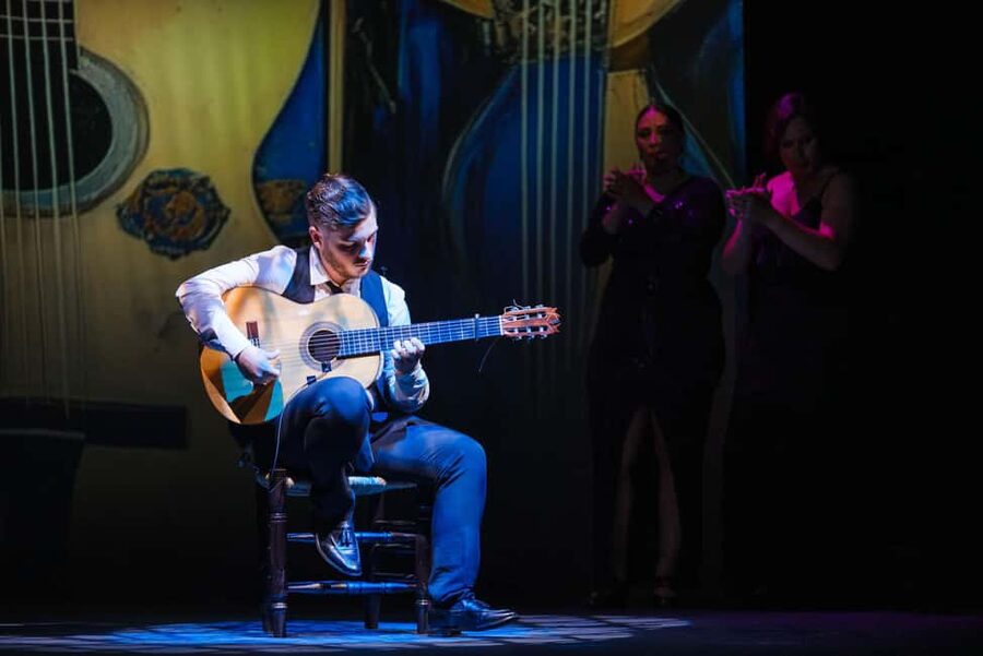 Granada: Flamenco Show "Sensaciones" at the Flamenco Theater Granada - Why the price feels fair for this kind of performance