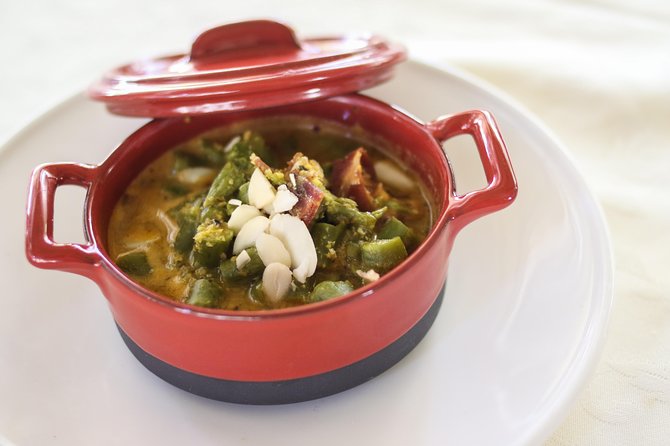 Granada Flamenco & Tapas Tour - Dinner Included: Why That Changes the Value