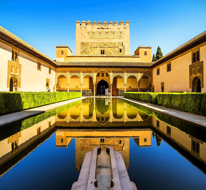 Granada: Full Alhambra Premium Guided Tour with Tickets - Alcazaba and Torre de la Vela: where the fortress story starts