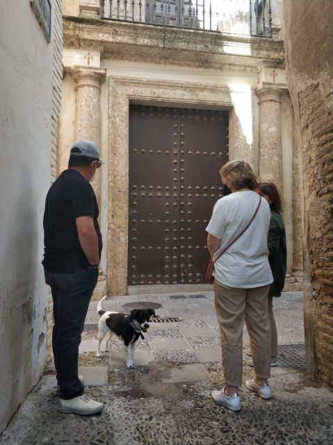 Granada: Guided Albaicín Visit with Pets - Key things that make this Albaicín tour worth your time