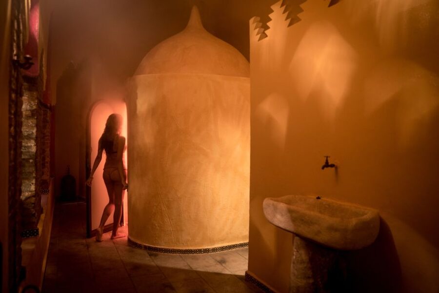 Granada: Hammam Experience with Massage at Baños de Elvira - The Thermal Circuit: Steam Room, Hot Pool, Cold Bath