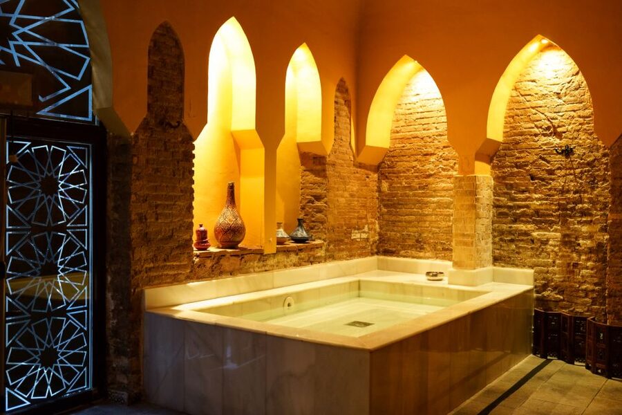 Granada: Hammam Experience with Massage at Baños de Elvira - How to Plan Your Day Around It (Without Overthinking)