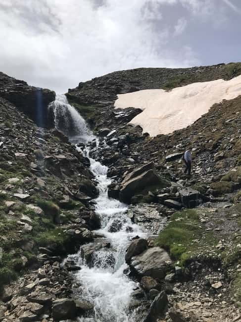 Granada: High Sierra Nevada Hiking Tour to 3000 Meters - Why This Sierra Nevada Hike Feels Like a Mountain Escape From Granada