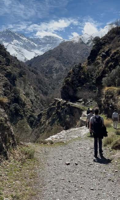 Granada: High Sierra Nevada Hiking Tour to 3000 Meters - What Makes the Hike Feel Moderate Instead of Miserable