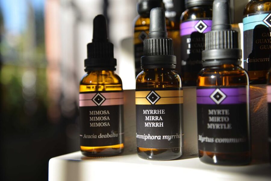 Granada: Perfume Workshop - Why the Instructor Style Matters More Than You Think