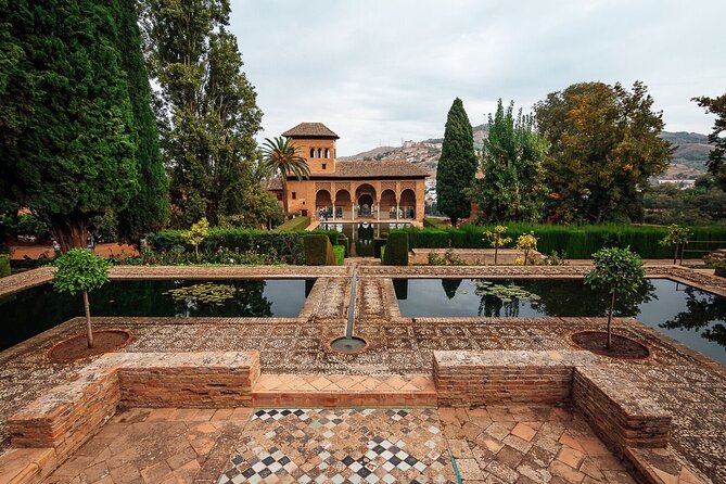 Granada Private Alhambra Tour includes Nazaries Palaces - Alcazaba fortress: where the royal guard held the line