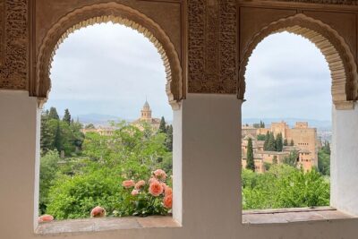 Private Alhambra Tour + Nazaries Palaces (VIP)