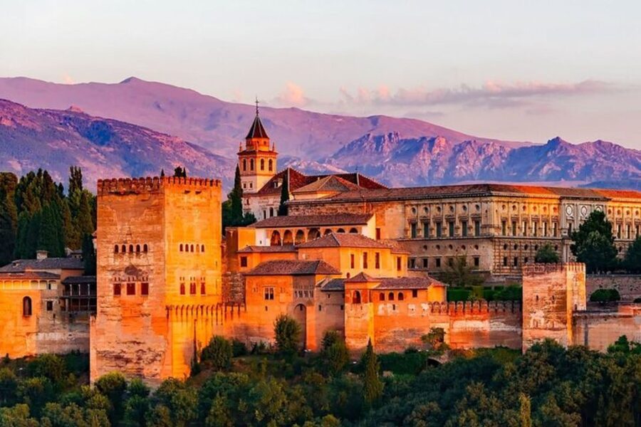 Granada: Private custom tour with a local guide - What you will actually see during the walk