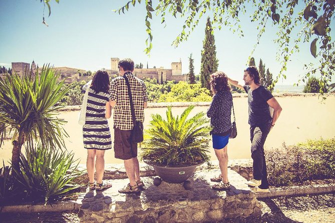 Granada Private Tapas & Walking Tour - Stop 3: Alcaicería, the old souk that shaped what came to town
