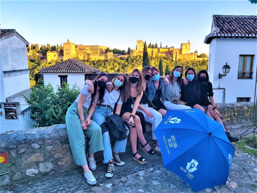 Granada: Private Tour of Albaicín, Sacromonte and Viewpoints - Albaicín on foot: secrets, history, and the feeling of a living museum