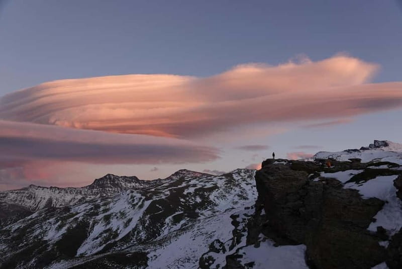Granada: Sierra Nevada Safari Tour to 2500 m with a Drink - The panoramic mountain hut at 2500 m: your included drink plus free time