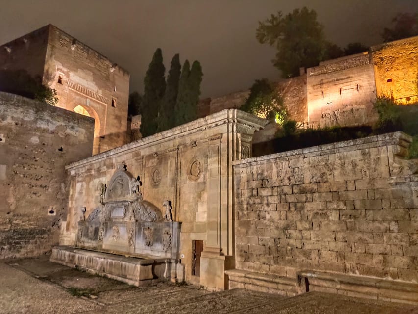 Granada: Sunset Legends of the Alhambra Guided Tour - Small Group, Live Guide, and the Advantage of Going at Night