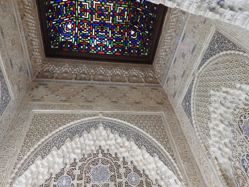 Granada: Sunset Legends of the Alhambra Guided Tour - What You Do and Do Not See: Setting Expectations Up Front
