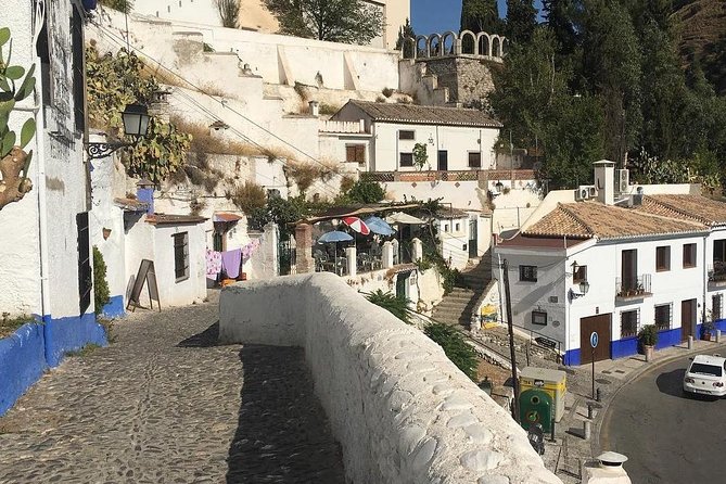Granada Walking Tour: Albaicin and Sacromonte Quarters - Iglesia de San Gil y Santa Ana: Renaissance detail on top of older roots