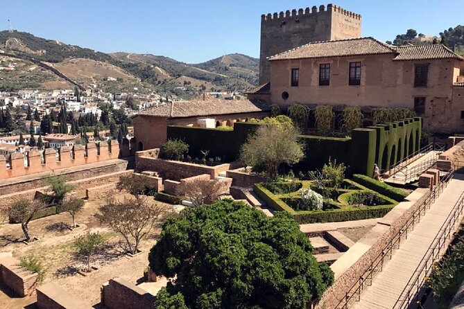 Guided tour of the Alhambra: Generalife and its gardens - Group size and pace: why 3 hours can feel perfect or too short