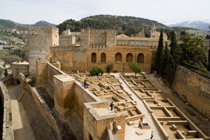 Guided tour to Alhambra with Generalife, Alcazaba and Carlos V - Price and value: what $47.94 buys you in real experience time