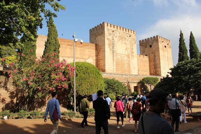 Guided visit to the Alhambra, Nasrid Palaces and Generalife - Generalife on the Cerro del Sol: Orchards, Labyrinth Gardens, Patio de la Acequia, and More