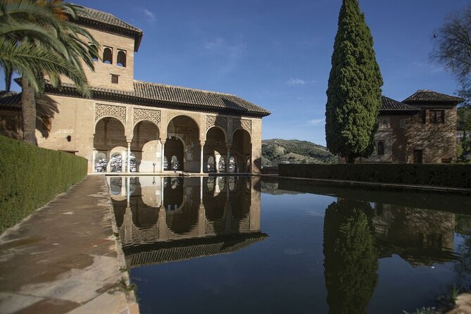 Guided Walking Tour of the Alhambra in Granada - Logistics that can make or break your day