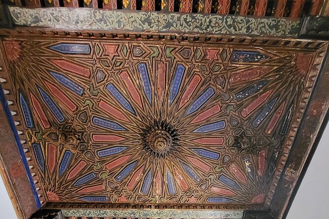 Half-Day Tour of Jaen, Cathedral, Jewish Quarter and Arab Baths - The Caños Fountain and a First Taste of the Judería