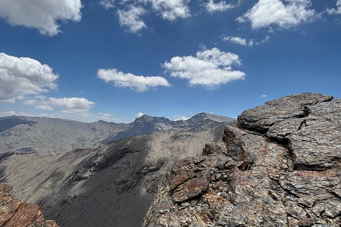Hiking experience in the High Sierra Nevada National Park - Guide Style That Keeps You Safe on Loose, Steep Terrain