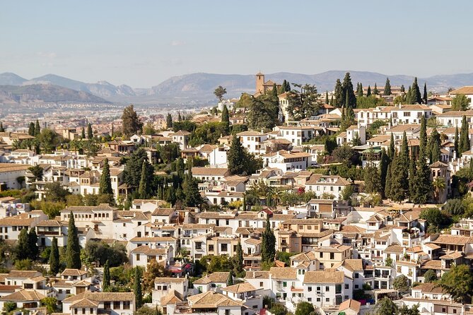 Jewish Tour in Granada - Plaza Larga: ending on Granada’s older pulse