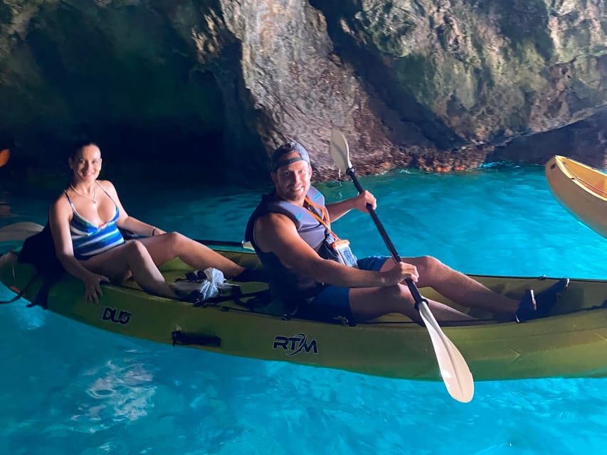 La Herradura: Maro Cliffs Kayak and Snorkeling Tour - Kayaking the Maro-Cerro Gordo cliffs from La Herradura