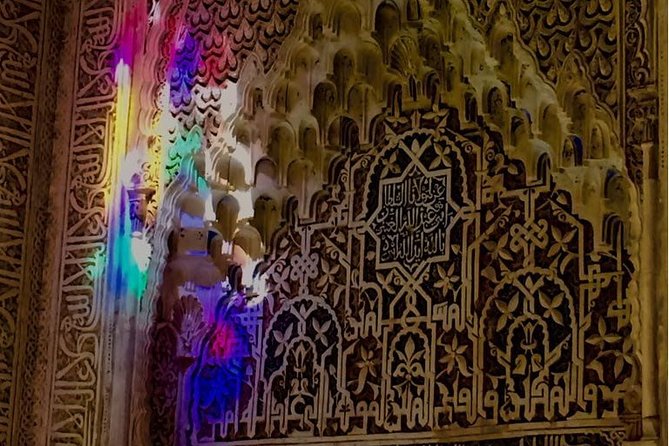 Official Guide to visit Alhambra (tickets NOT included) - Why the Alhambra is better with an official guide