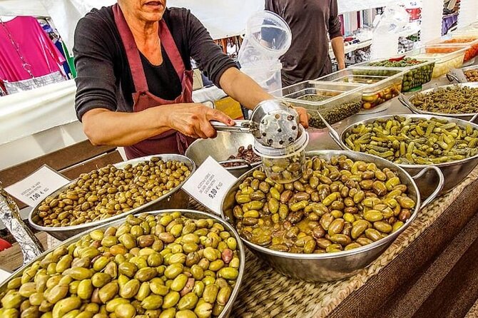 Old Granada Market & Food Tasting Tour - Granada Market Basics: Where You Start at Plaza Nueva