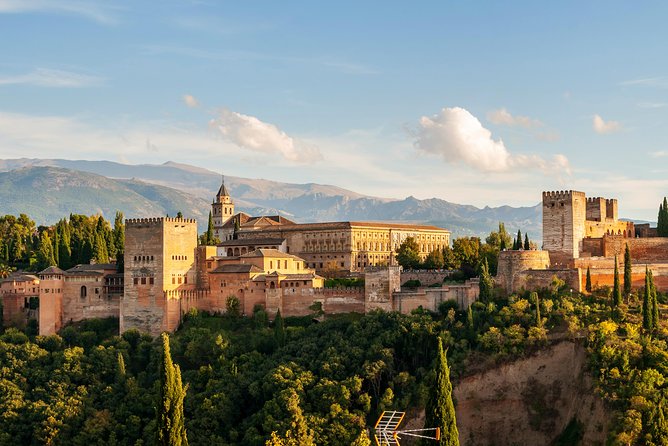 Private 3-hour Alhambra tour with tickets - Price and value: what makes $301.12 per person make sense