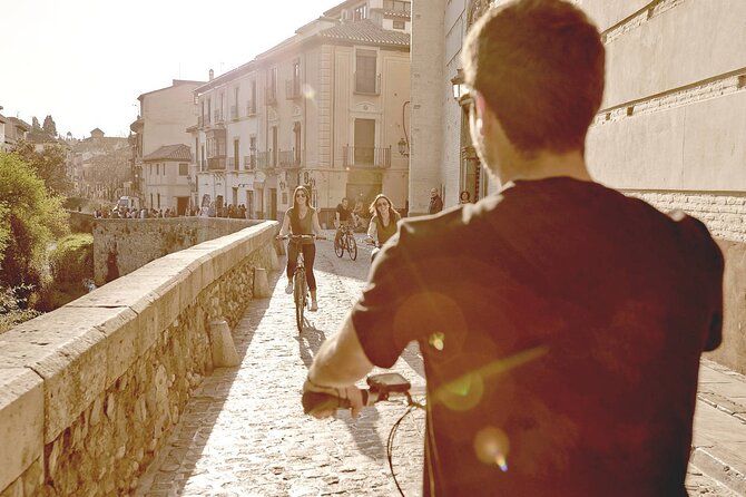 Private Electric Bike Tour with Play Granada - Albayzín: Moorish streets, cobblestones, and the feeling of a labyrinth