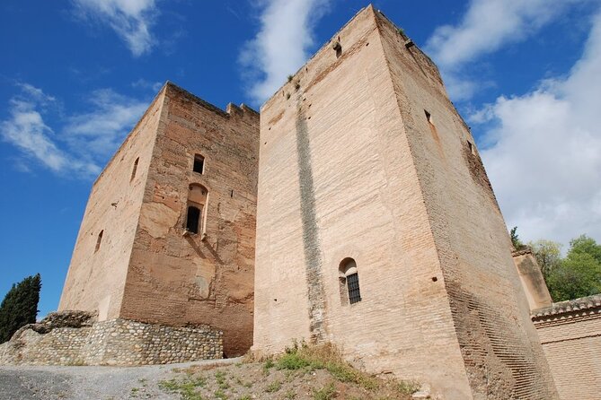 Private Jewish History Tour - Torres Bermejas: fortress views over the Jewish Quarter