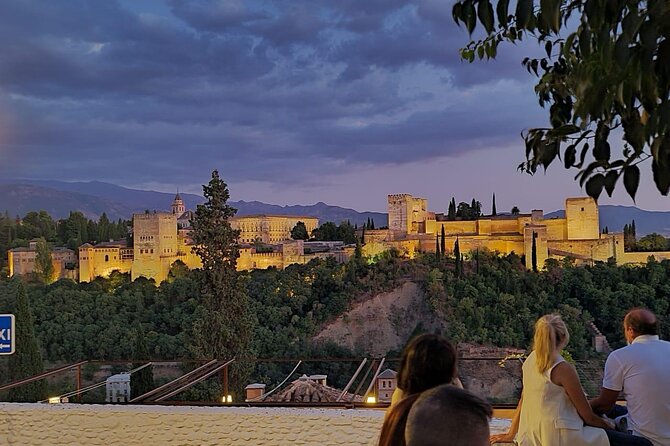 Private Night Tour of the Alhambra in Granada (includes tickets) - The 10:00 PM schedule and how to plan your evening