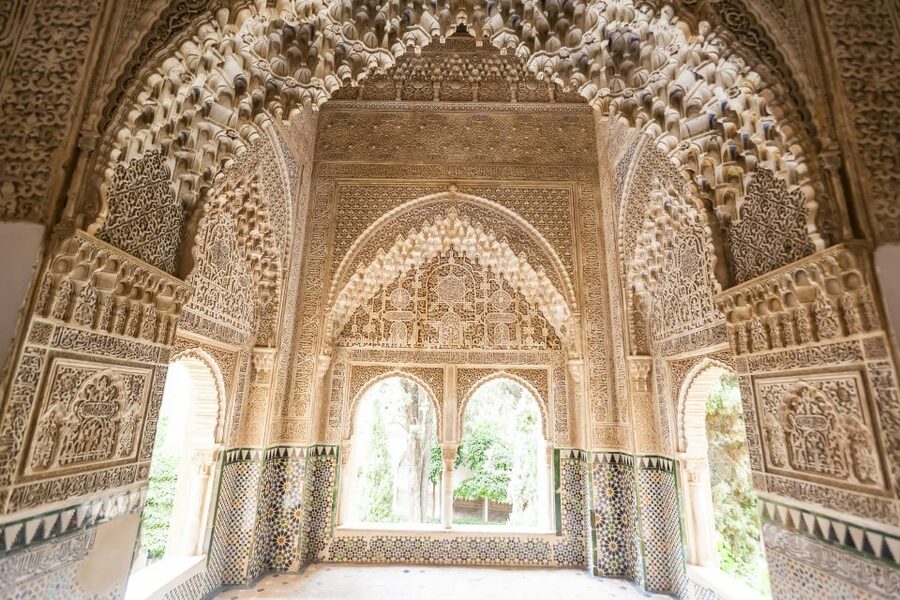 Private tour in all complete complex of Alhambra with ticket - Tickets, Skip-the-Line Entry, and Why They Matter at the Alhambra