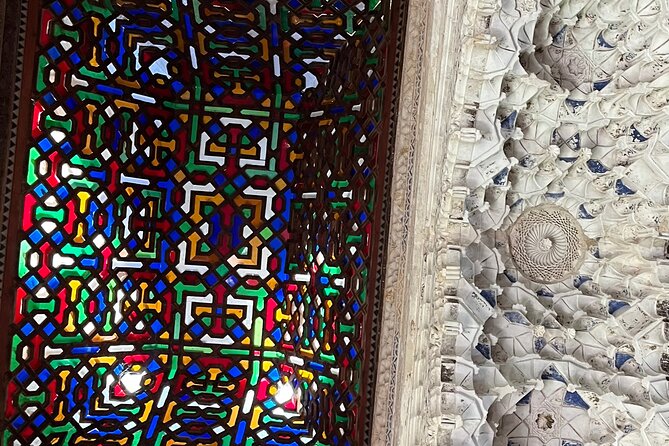 Private Tour in the Alhambra : buy your tickets and book your tour - Punctual, professional, and easy to follow on the ground