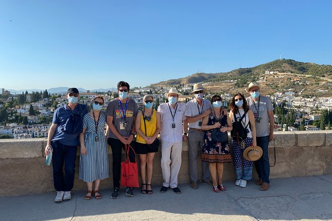 Private Tour With A Different Perspective of Alhambra - Medina crossing and the free-access sights around Carlos V